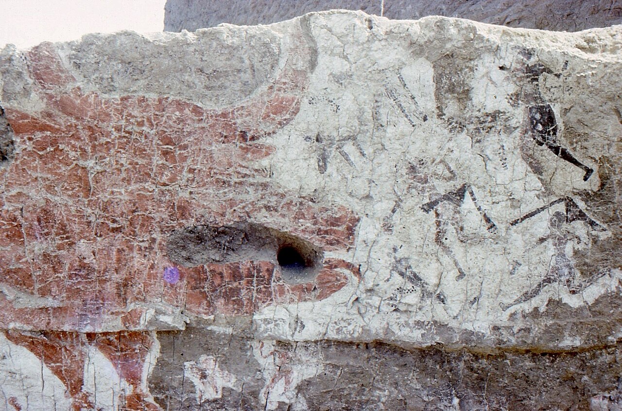 Fresque de Çatal Höyük : des chasseurs entourant un aurochs