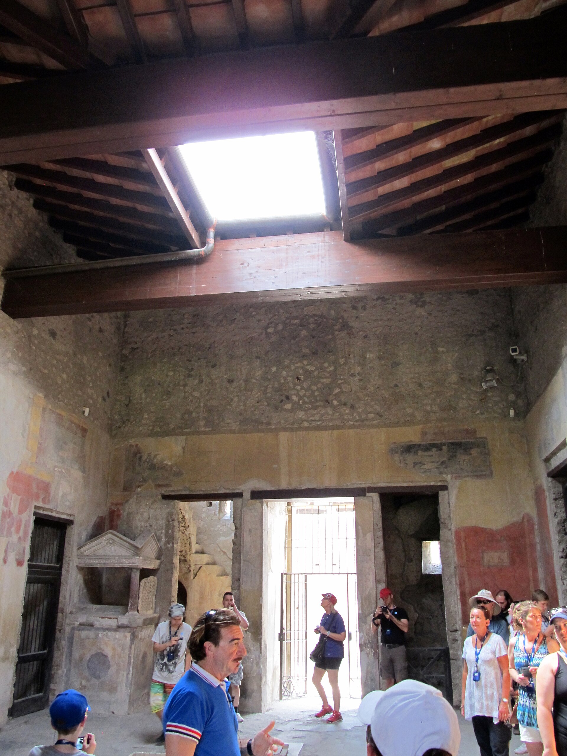 L'atrium de la maison du Ménandre, une riche domus de Pompéi