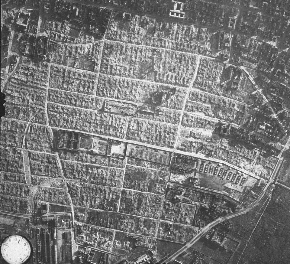 Le quartier du ghetto de Varsovie après sa destruction, vue aérienne